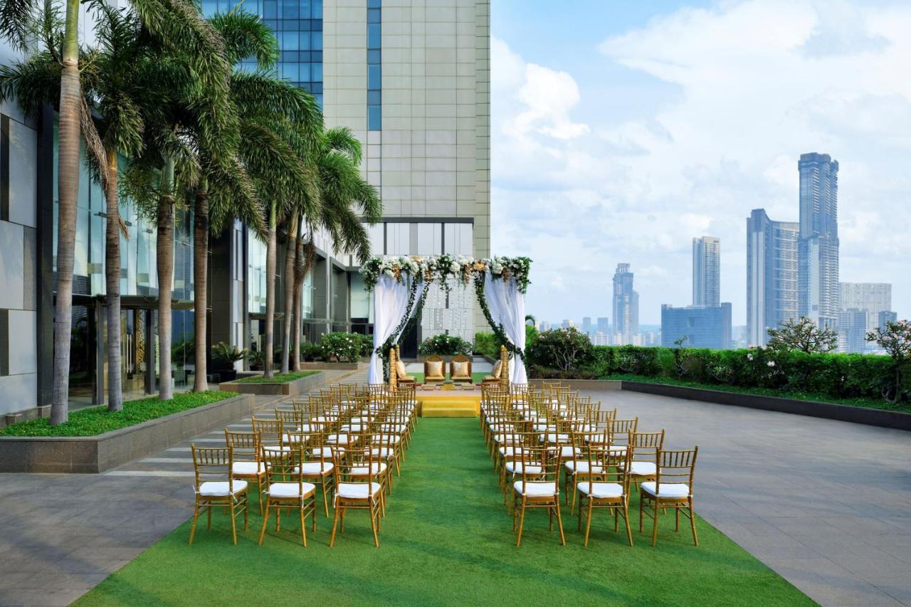 The St. Regis Mumbai Bombaim Exterior foto The Westin Mumbai International