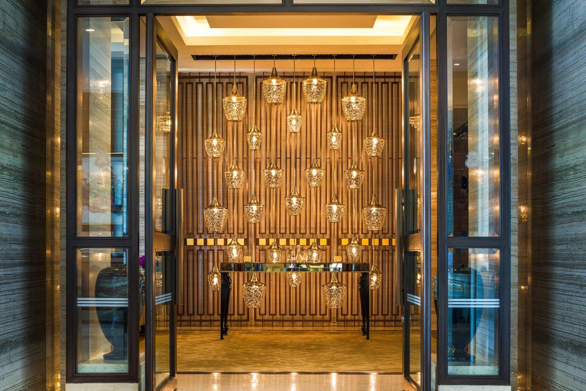 The St. Regis Mumbai Bombaim Exterior foto Entrance to the hotel